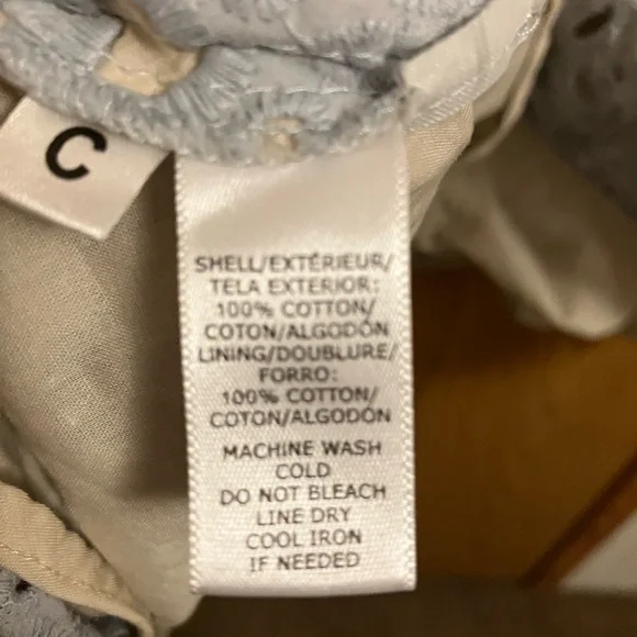 Ann Taylor Loft Pale Blue Eyelet lace fit and flare dress Women’s Size 6 - Picture 4 of 8